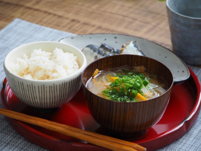 味噌汁とご飯